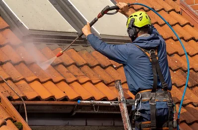 Démoussage et hydrofuge de toiture à Raffetot